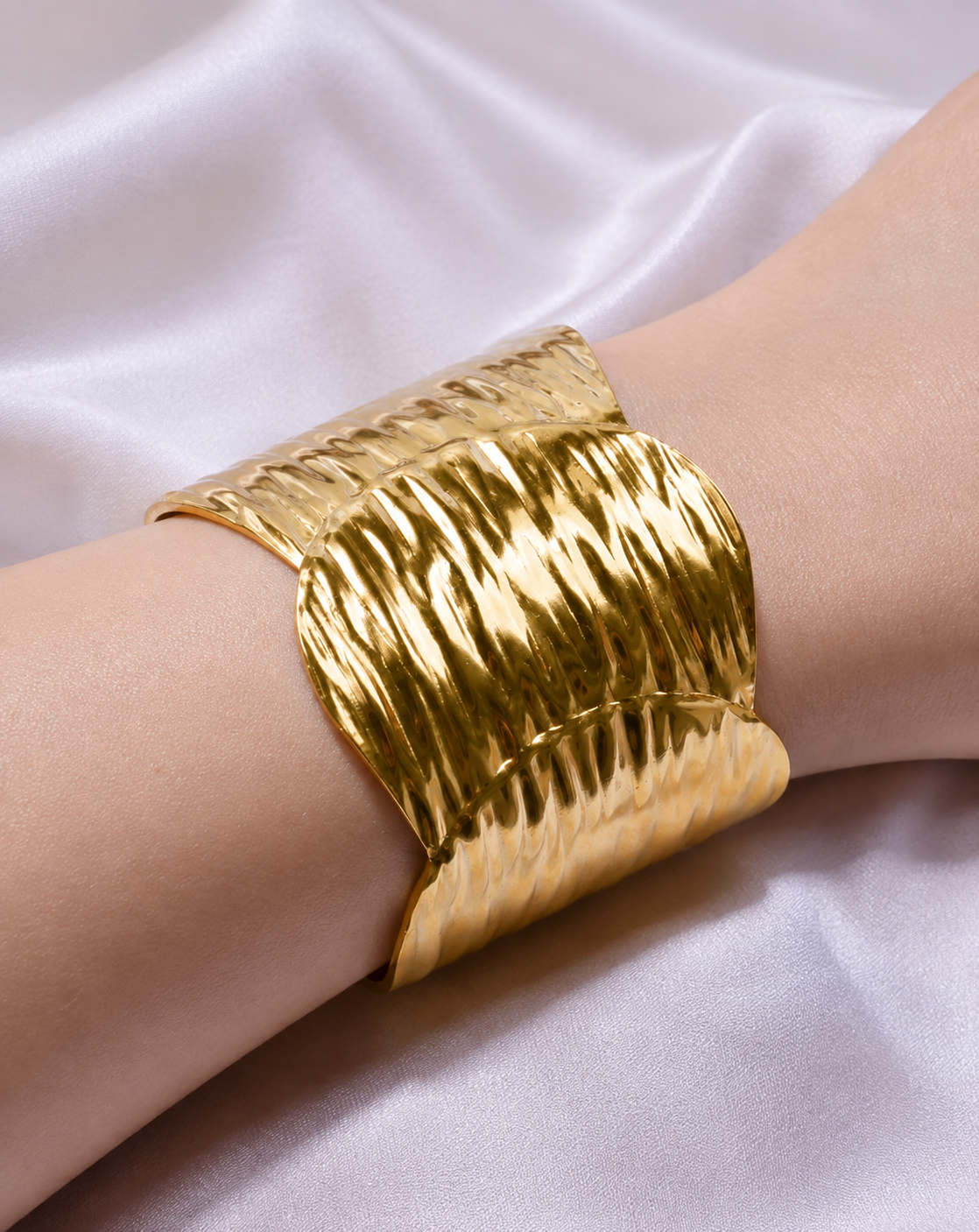 Gold Wave Cuff Bracelet | Electroplated Stainless Steel