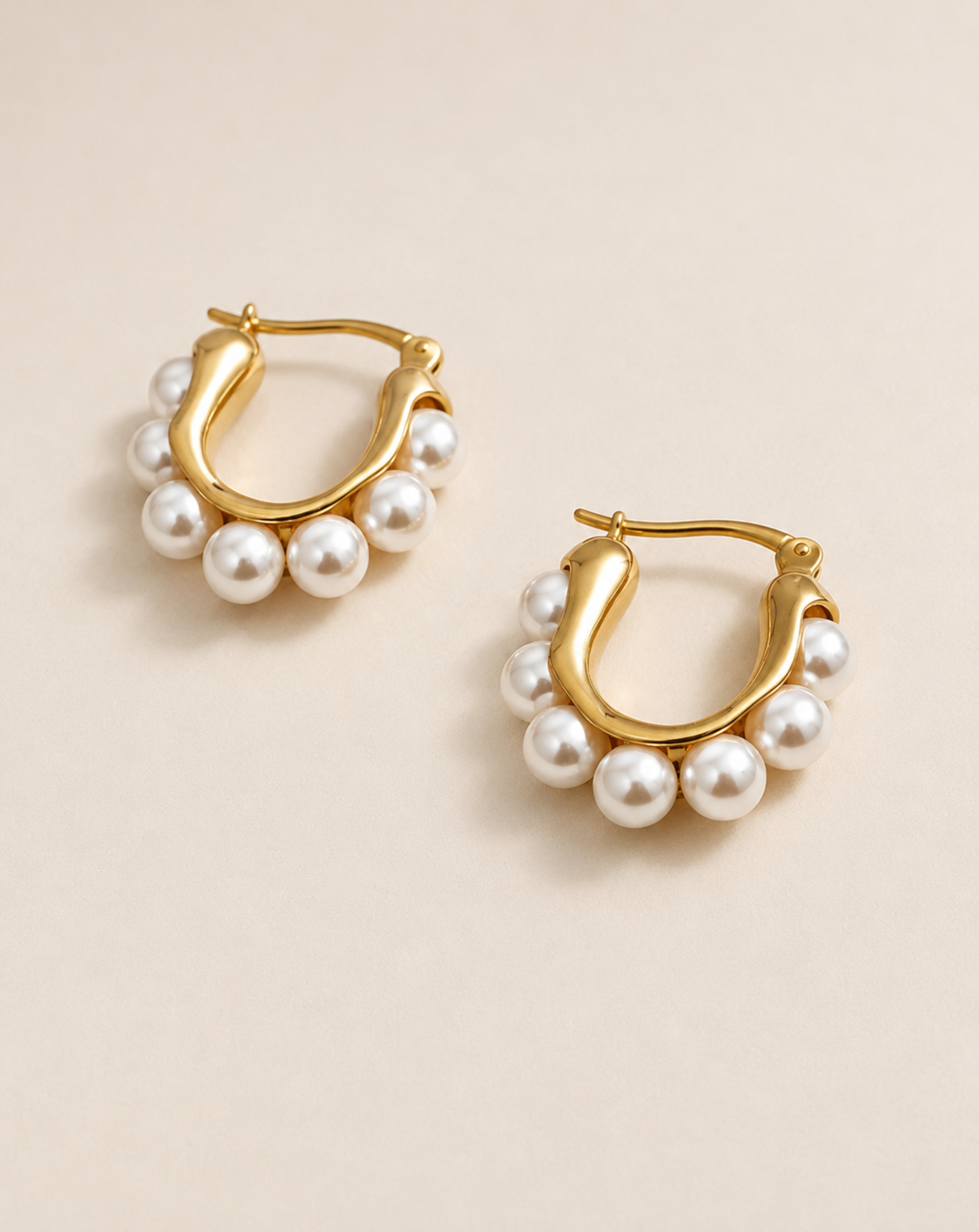 European American French Retro U-shaped Pearl Earring Girl