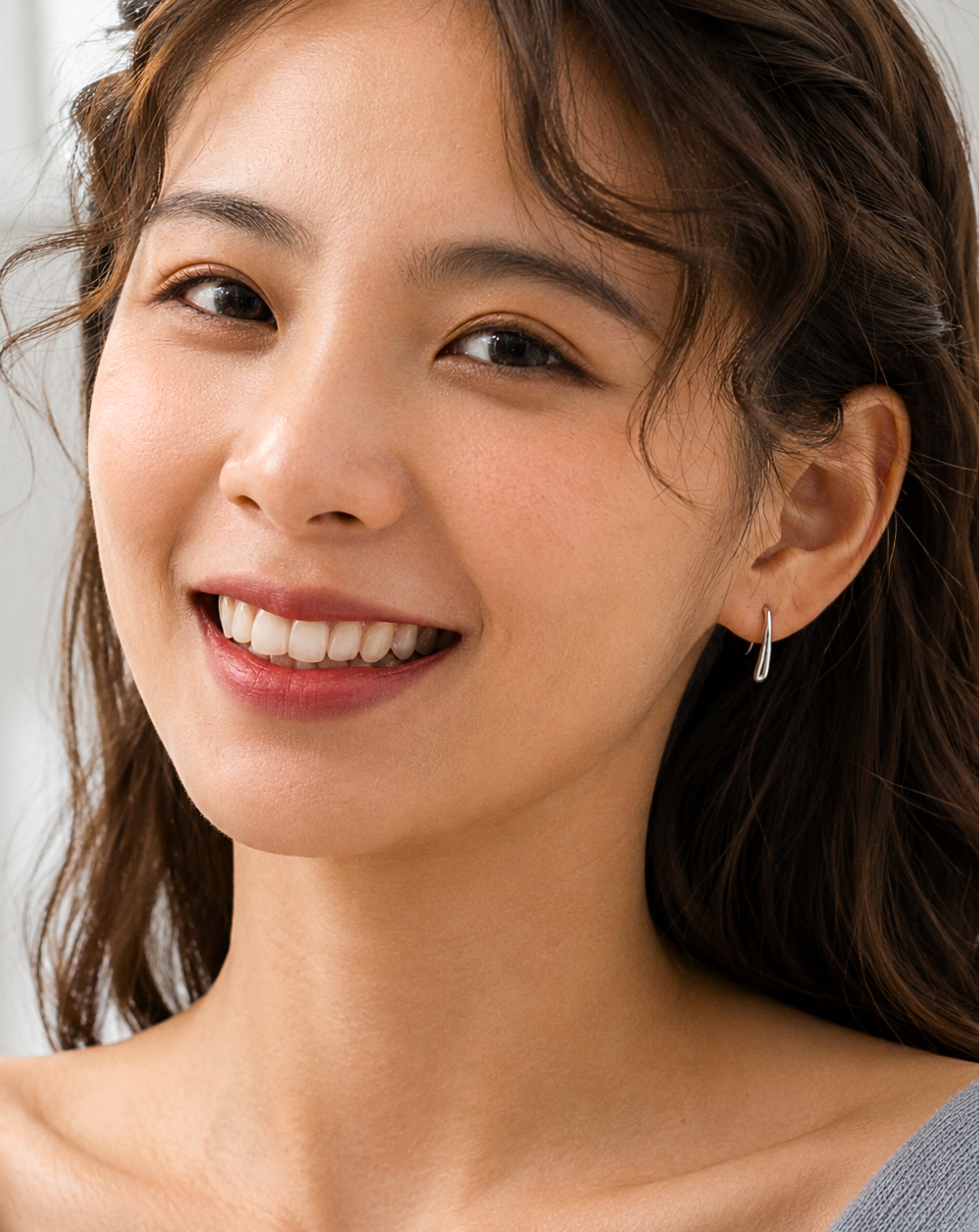 925 Sterling Silver Small, Small And Simple Temperament Personality Cold Wind Ear Buckle Earrings