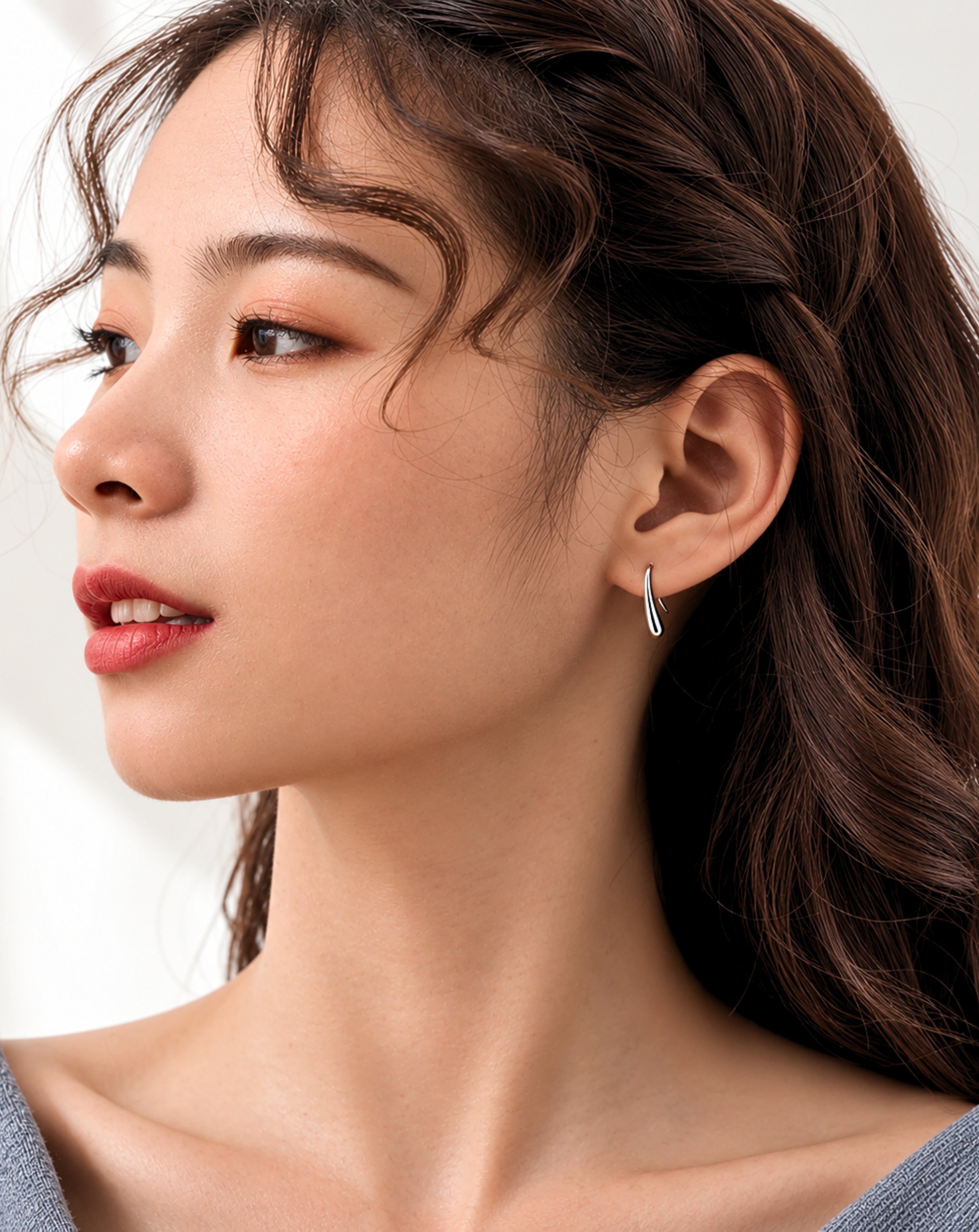 925 Sterling Silver Small, Small And Simple Temperament Personality Cold Wind Ear Buckle Earrings