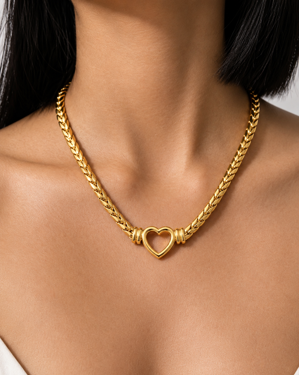 Gold Plated Heart Link Chain Necklace for Women - product image 2