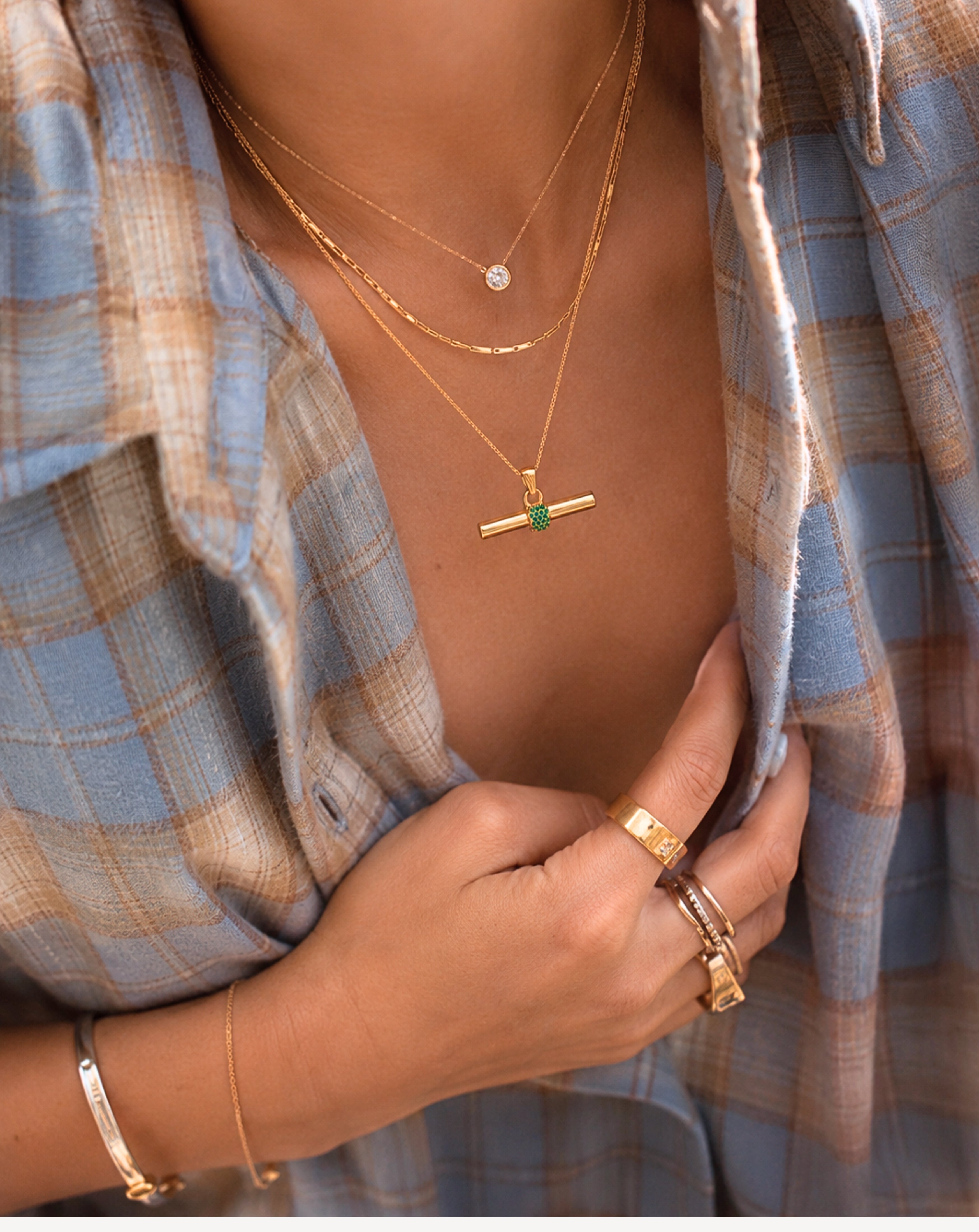 Geometric Diamond-Inlay Pendant Necklace for Women